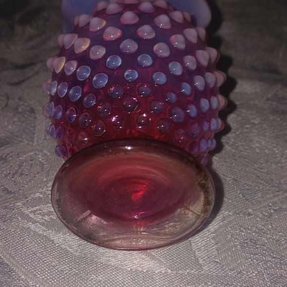 Vintage Fenton Hobnail Cranberry Opalescent Ruffle Top Bud Vase - Picture 5 of 5